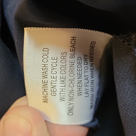 🌺 Adorable Floral Dress - Picture 12 of 12